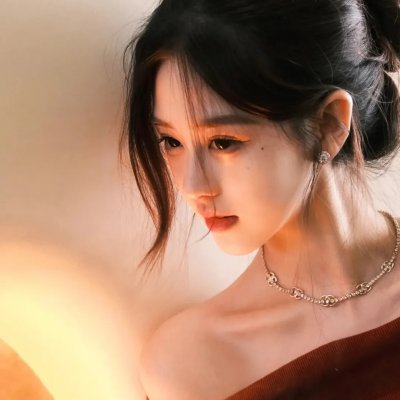 女机械人